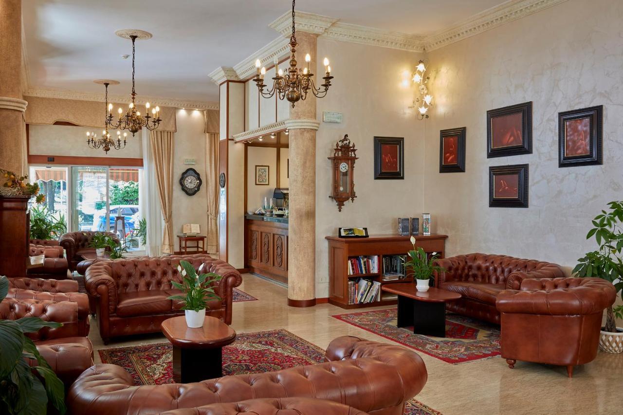 Plaza Hotel